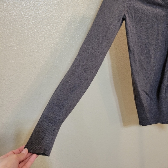 Gap Women's Classic Button down Brown Cardigan size XS - Picture 3 of 5